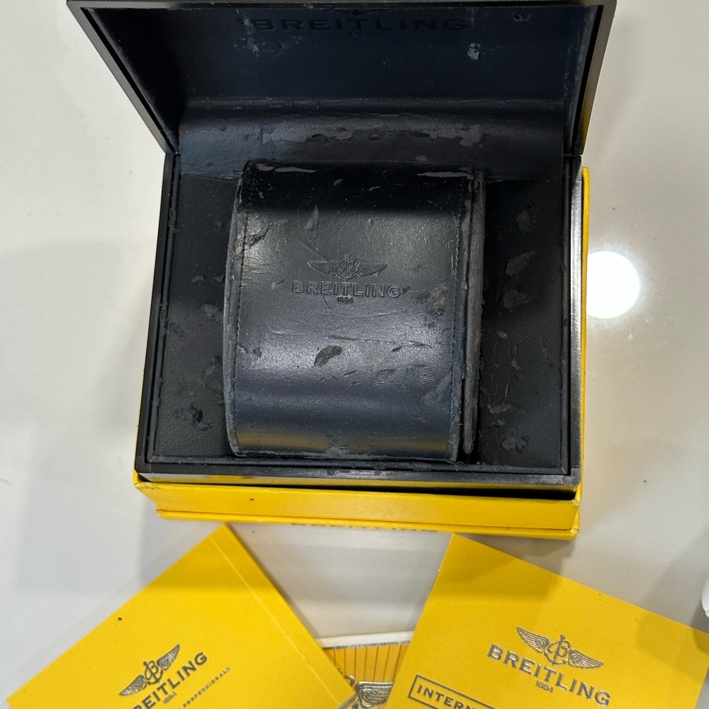 Breitling Super Avenger Diamond Watch - Picture 14 of 14
